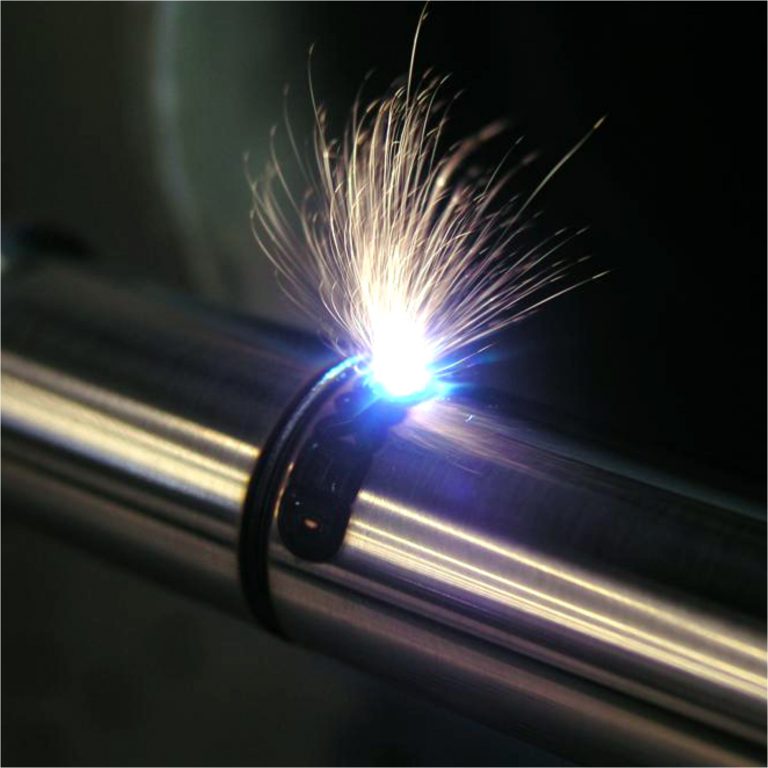 incisione laser su metallo